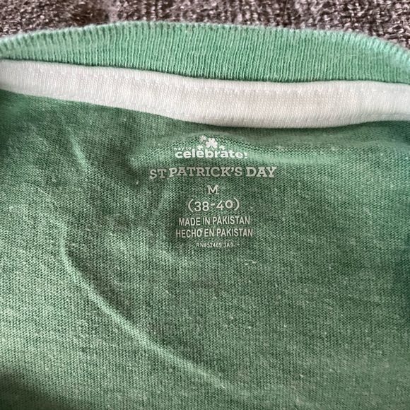 Mens medium “lucky” t-shirt - Picture 2 of 2